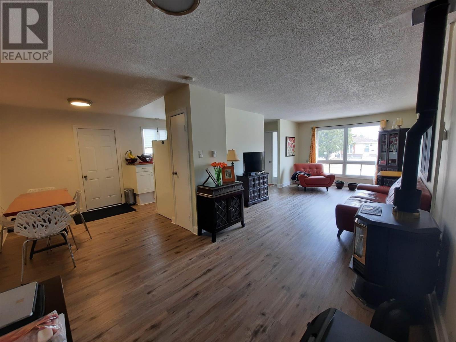 87 Colwill Dr, Elliot Lake, ON