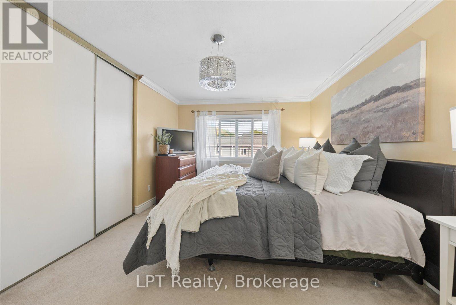 25 - 155 Glovers Road, Oshawa (Samac), ON