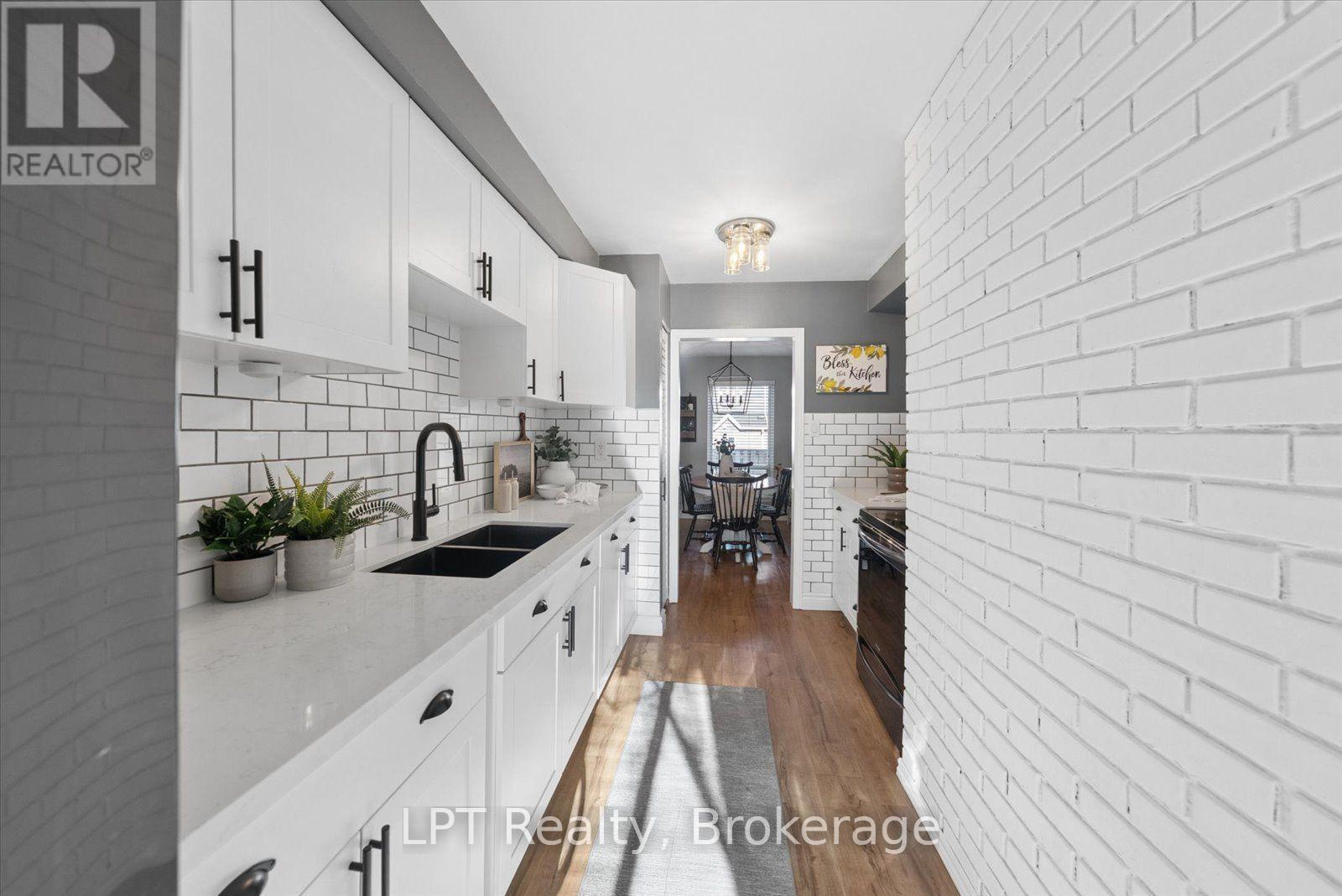 25 - 155 Glovers Road, Oshawa (Samac), ON