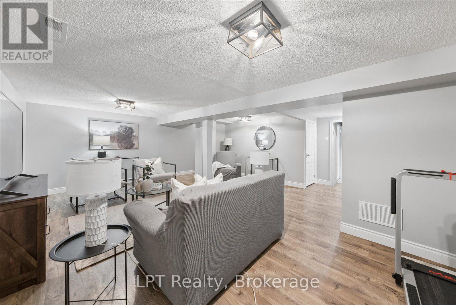 25 - 155 Glovers Road, Oshawa (Samac), ON