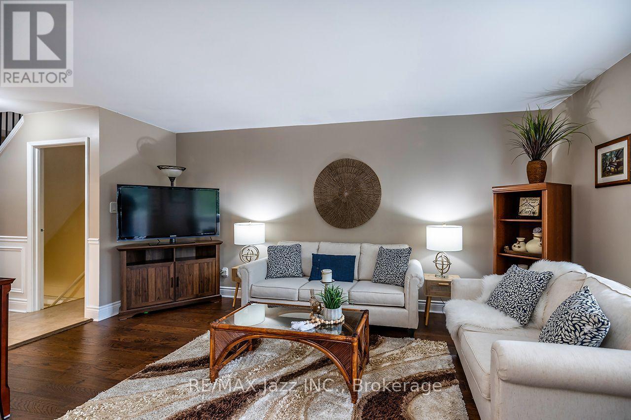 3 - 1330 Trowbridge Drive, Oshawa (Centennial), ON