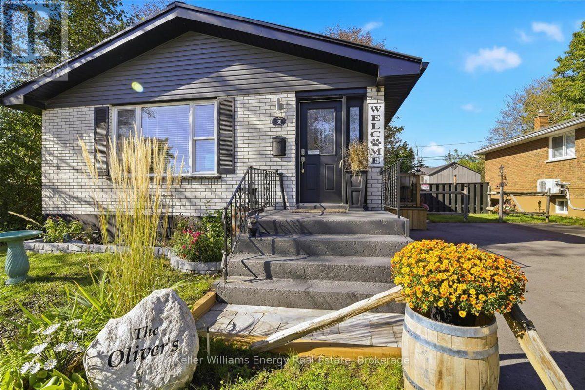 Metal Roof (2025) - 30 Dominion Drive, Kawartha Lakes (Lindsay), ON