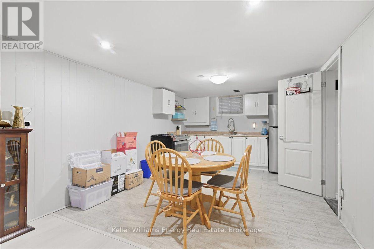 Kitchen #2 (Basement) - 30 Dominion Drive, Kawartha Lakes (Lindsay), ON