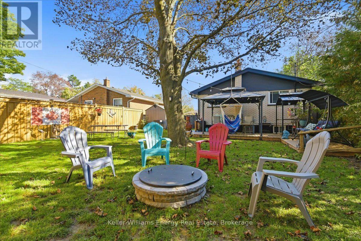 Private backyard - 30 Dominion Drive, Kawartha Lakes (Lindsay), ON