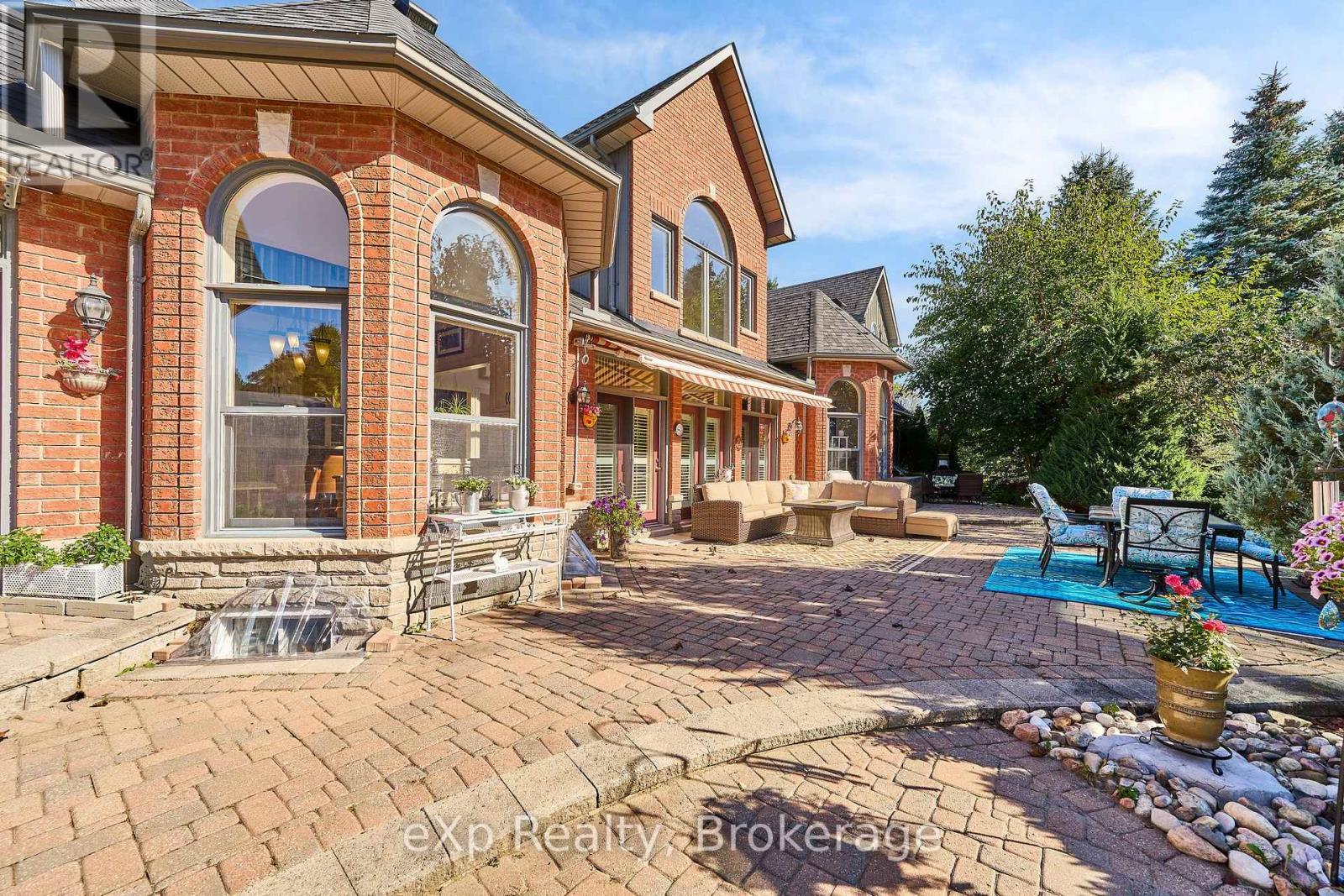7860 Cedarbrook Trail, Whitby, ON