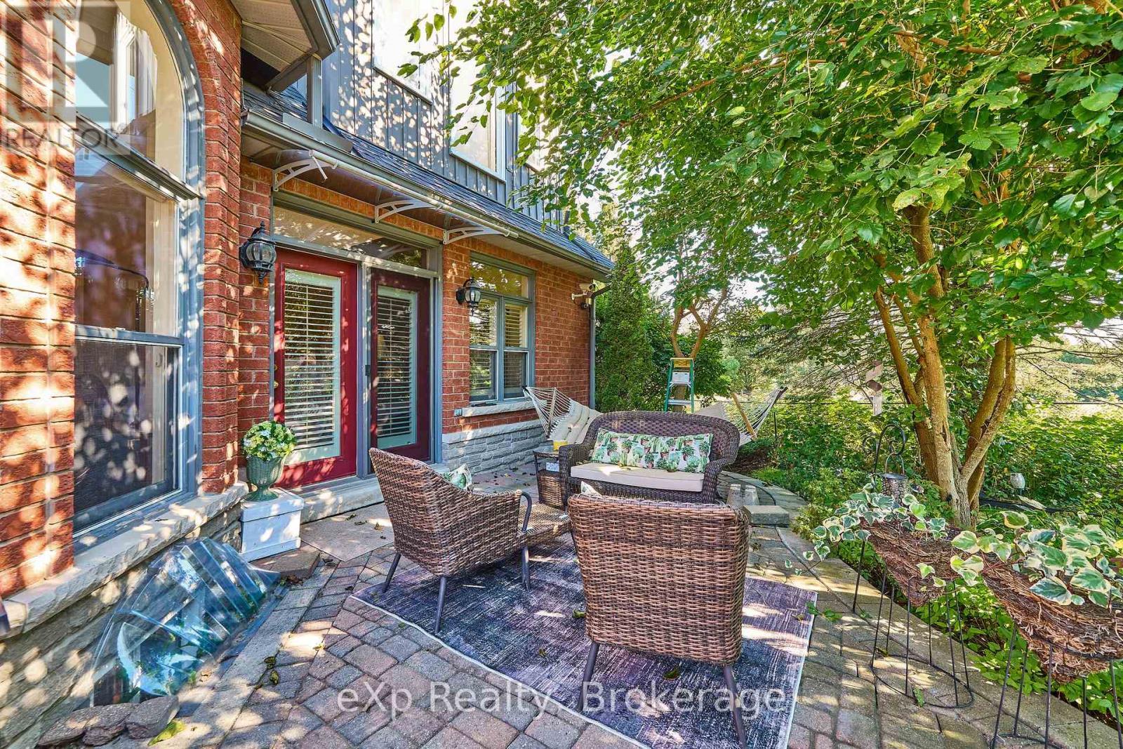 7860 Cedarbrook Trail, Whitby, ON