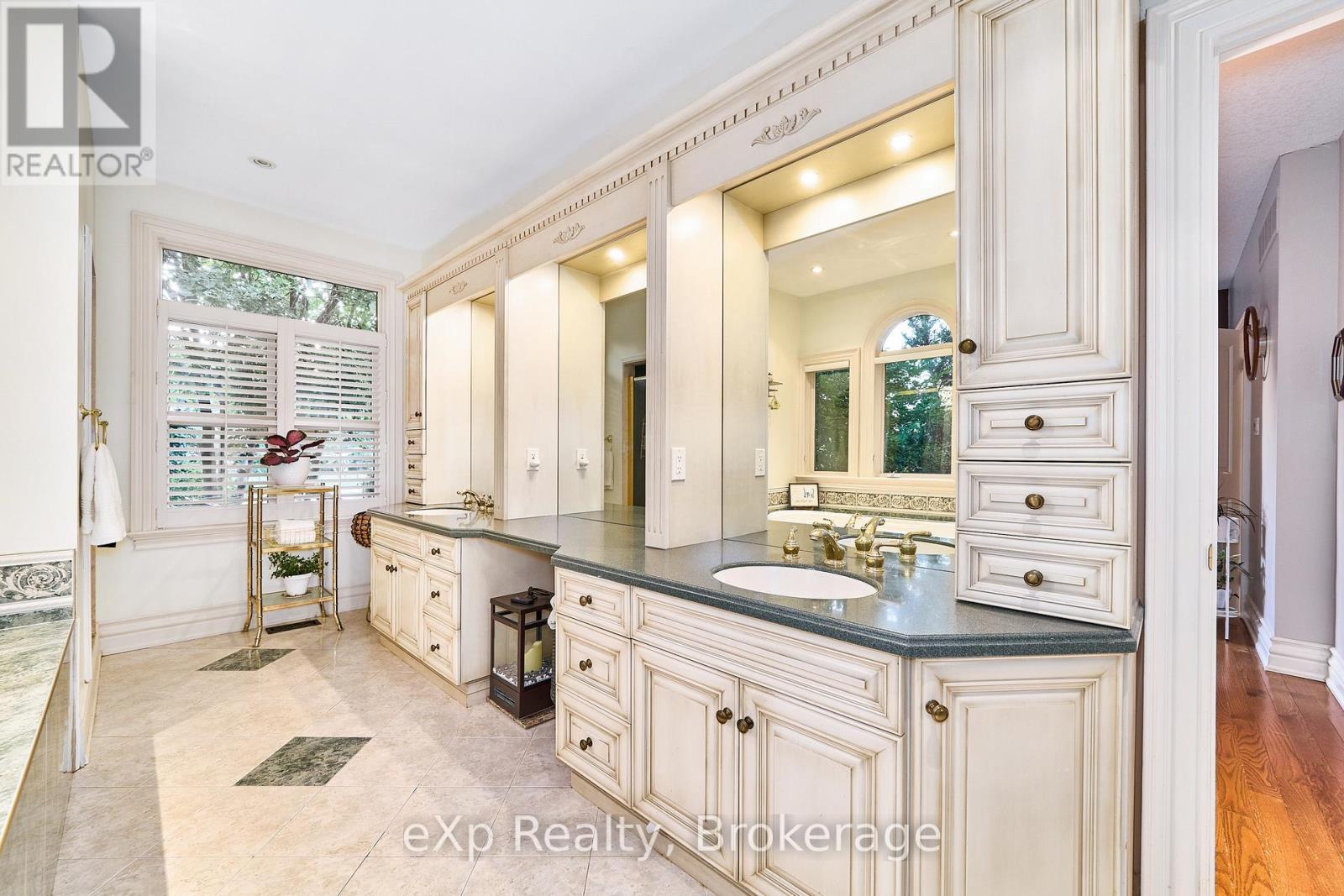 7860 Cedarbrook Trail, Whitby, ON