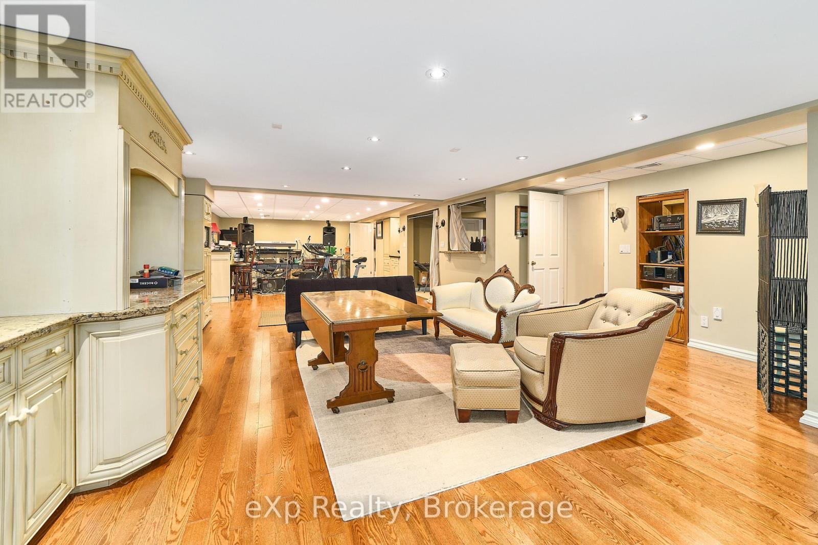 7860 Cedarbrook Trail, Whitby, ON