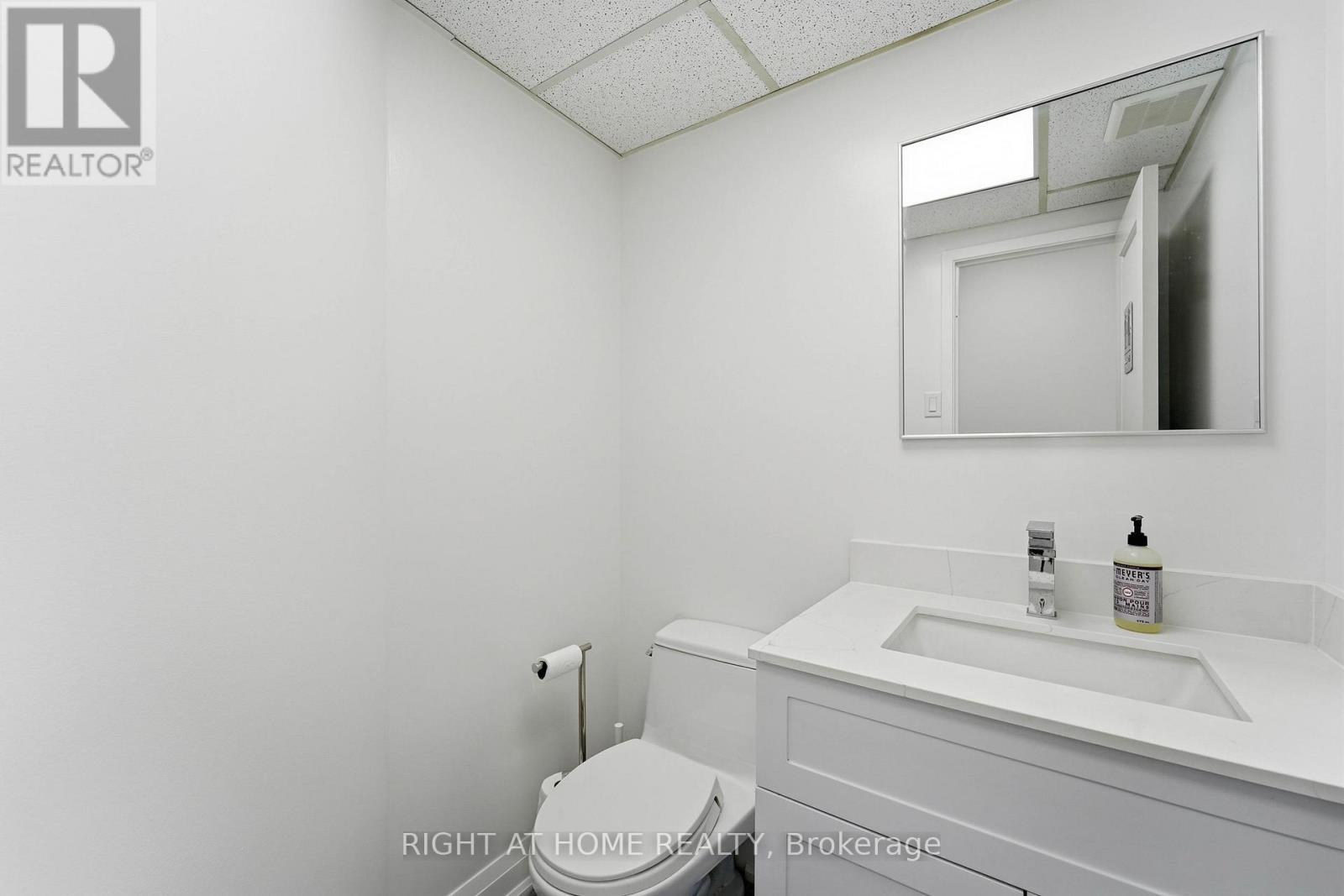 109 - 235 St Clair Avenue W, Toronto, ON