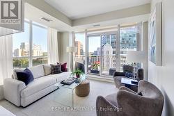 825 - 628 FLEET STREET Toronto, ON M5V 1A8