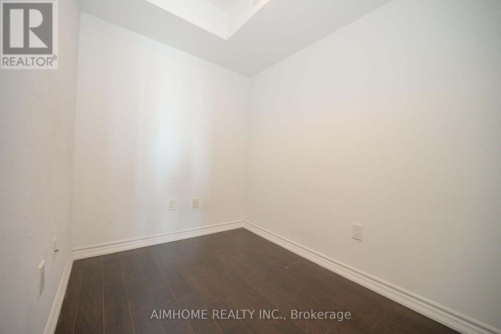 1405 - 386 Yonge Street, Toronto, ON