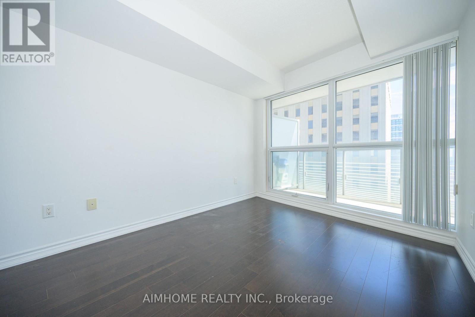1405 - 386 Yonge Street, Toronto, ON