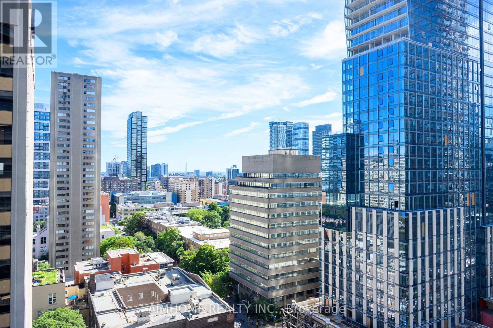 1405 - 386 Yonge Street, Toronto, ON