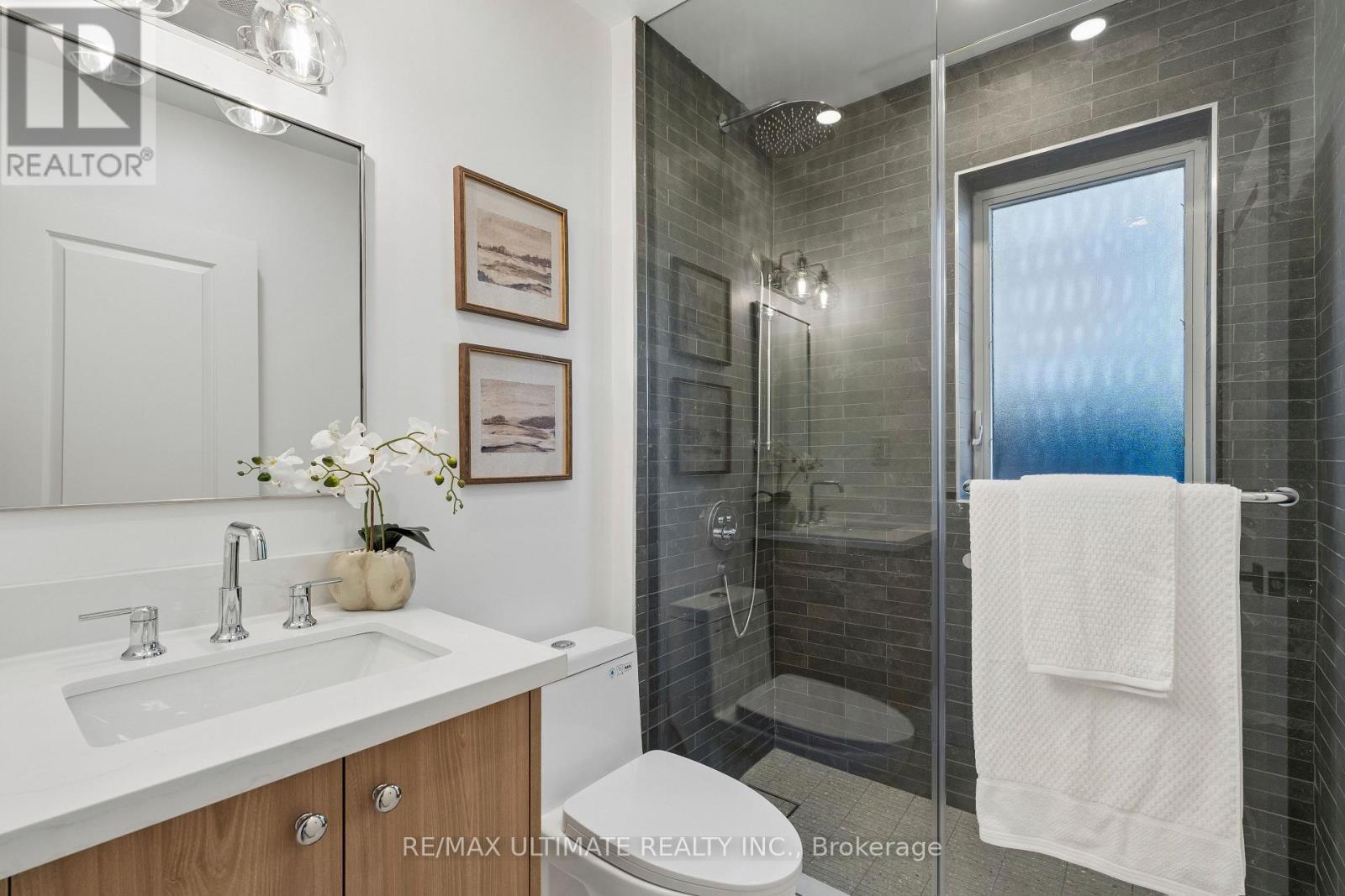 49 Ingham Avenue, Toronto, ON