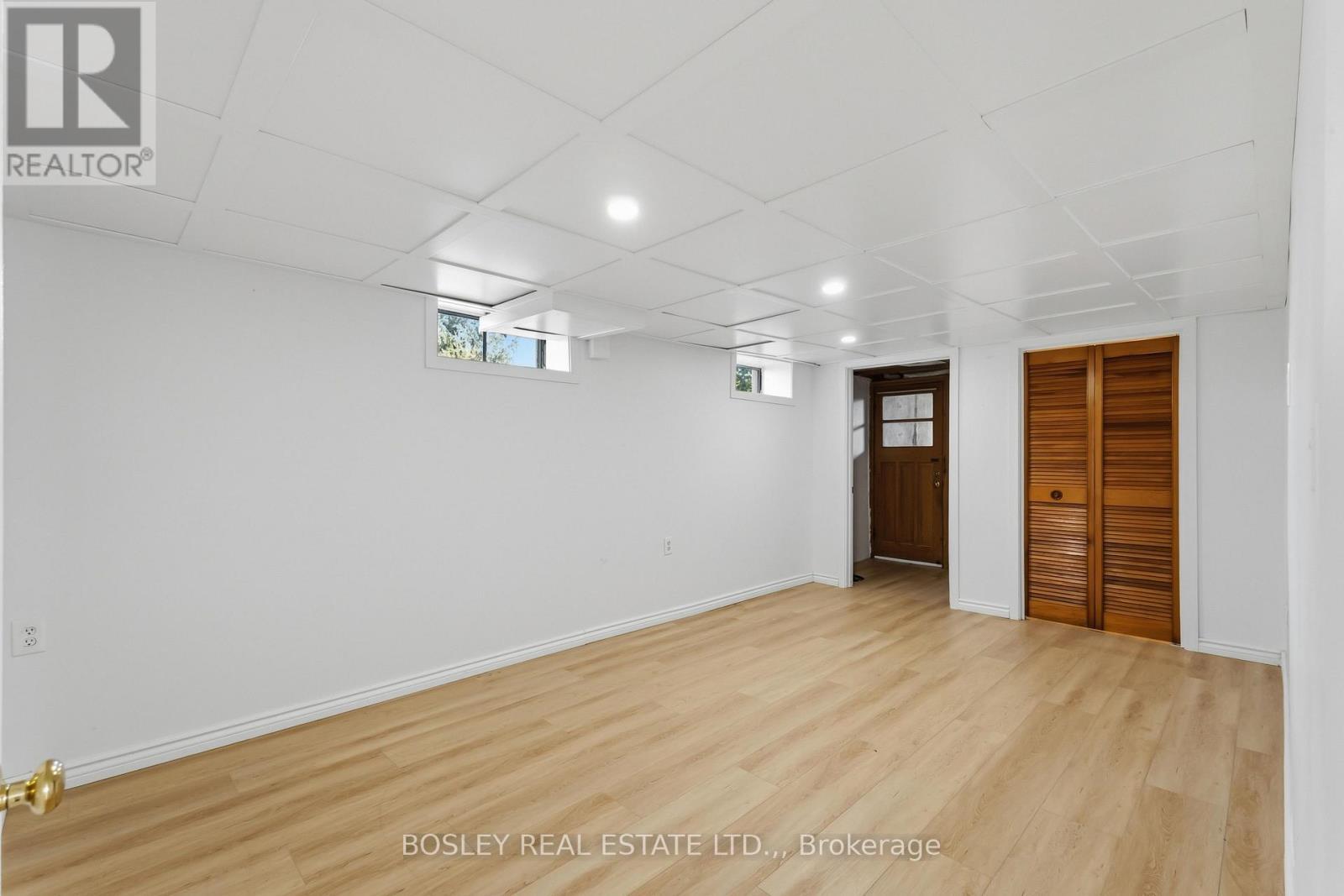 Separate entrance if needed - 12 Glenhurst Circle, St. Catharines (Oakdale), ON