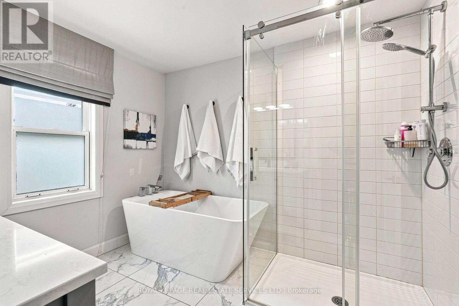 372 Trafalgar Road, Oakville, ON