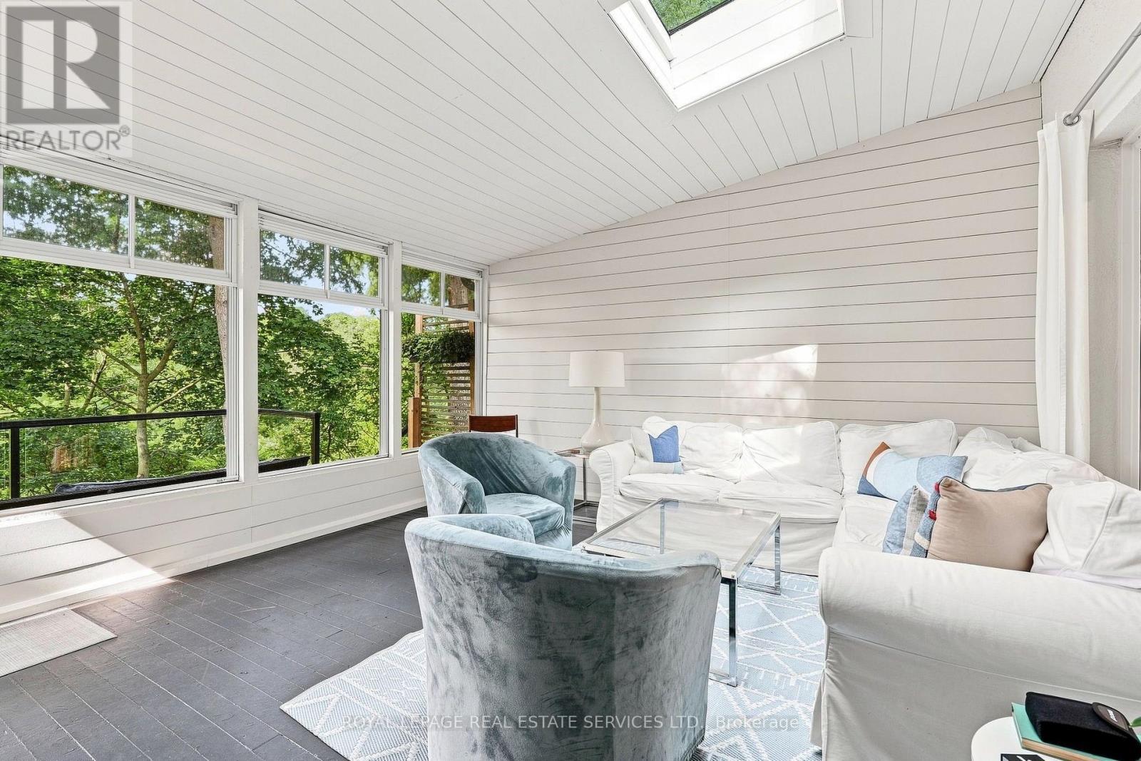372 Trafalgar Road, Oakville, ON