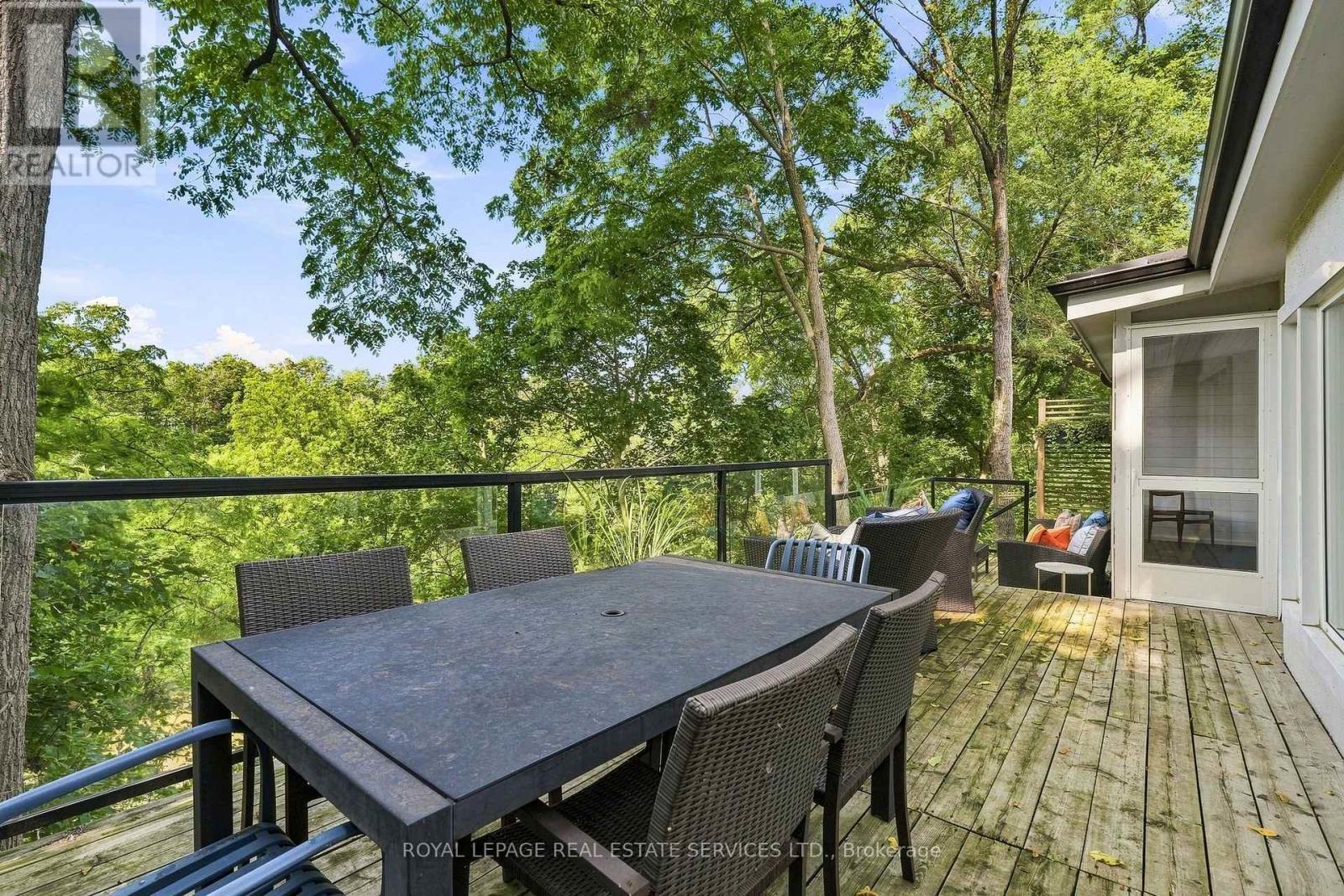 372 Trafalgar Road, Oakville, ON