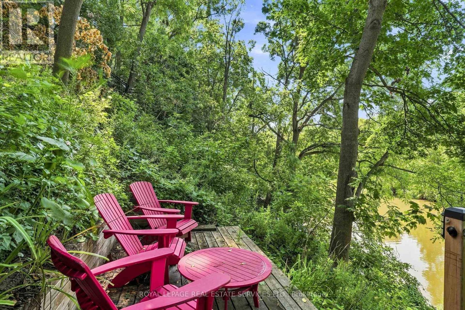 372 Trafalgar Road, Oakville, ON