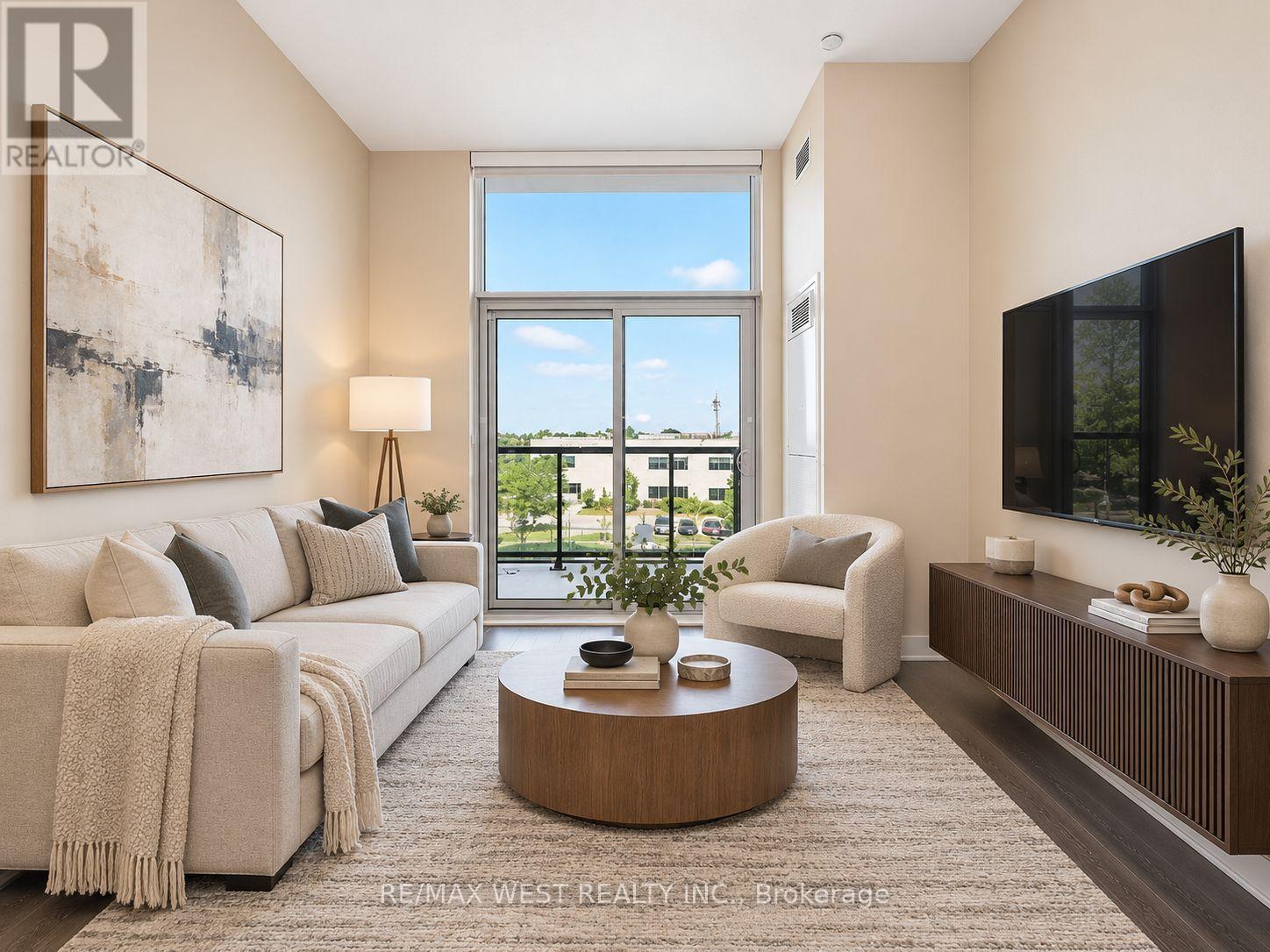 311 - 60 Honeycrisp Crescent, Vaughan, ON