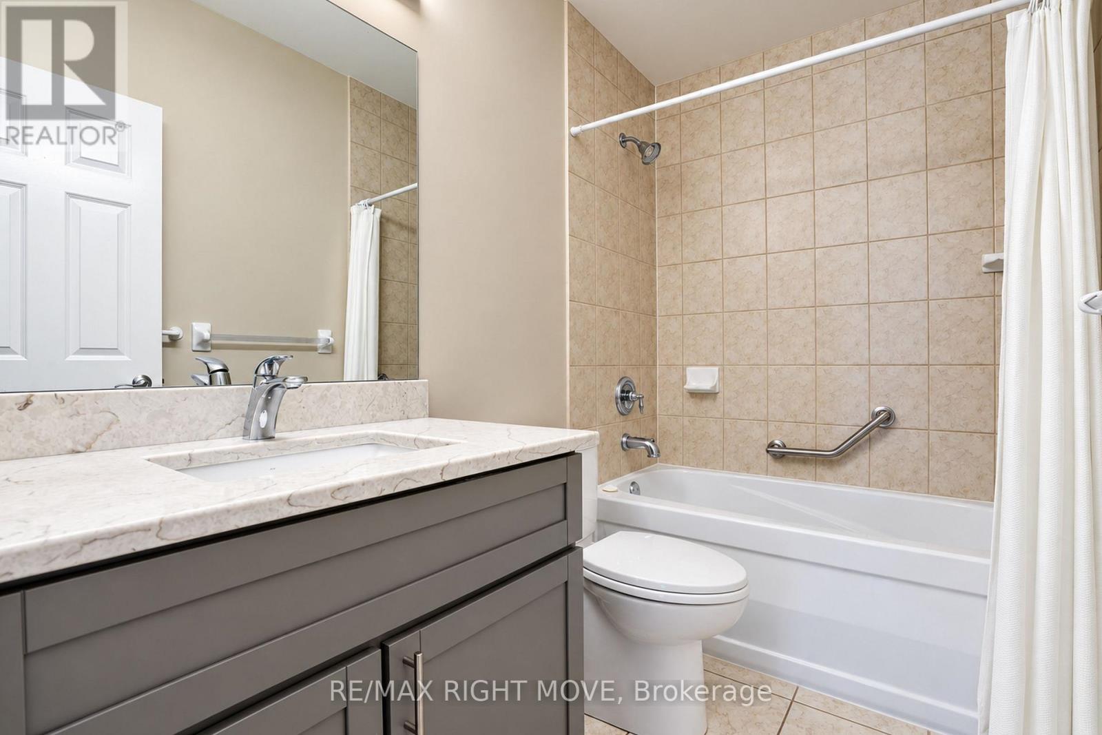 301 - 140 Cedar Island Road, Orillia, ON