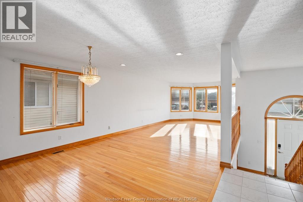 256 Kenilworth Place, Windsor, ON