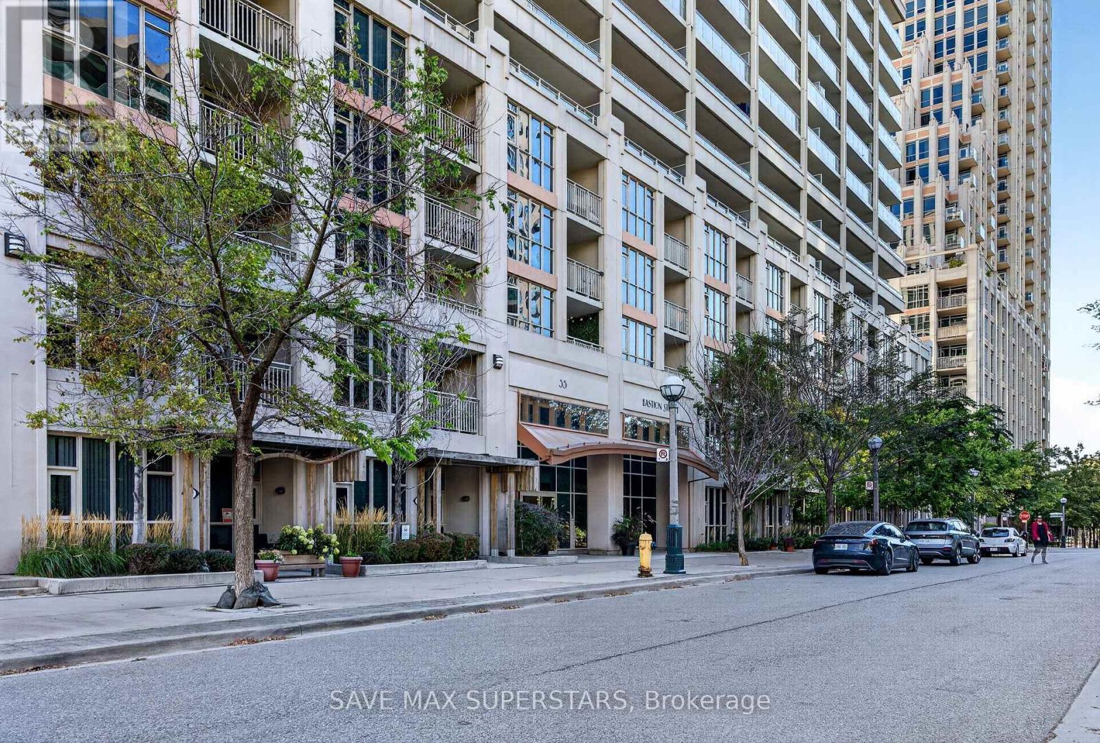 714 - 35 Bastion Street, Toronto, ON