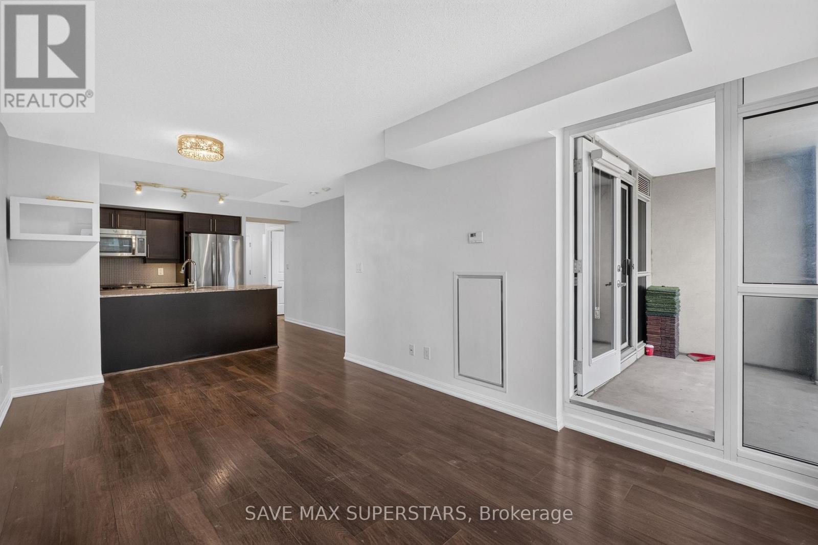 714 - 35 Bastion Street, Toronto, ON
