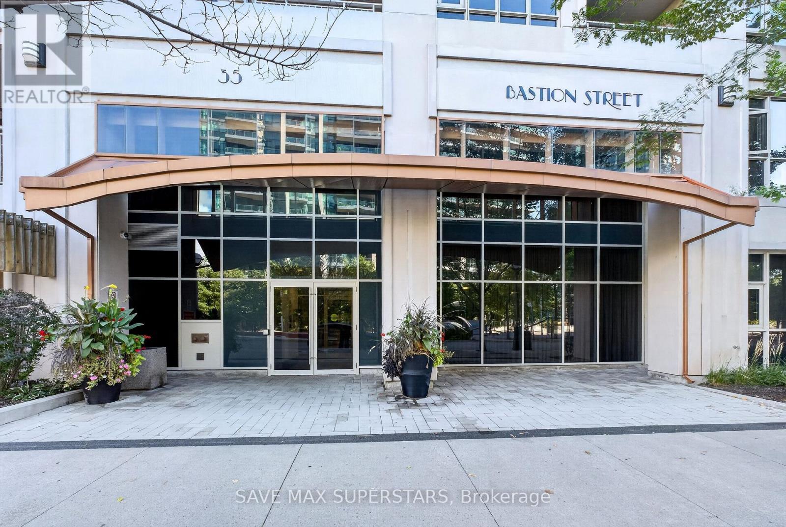 714 - 35 Bastion Street, Toronto, ON