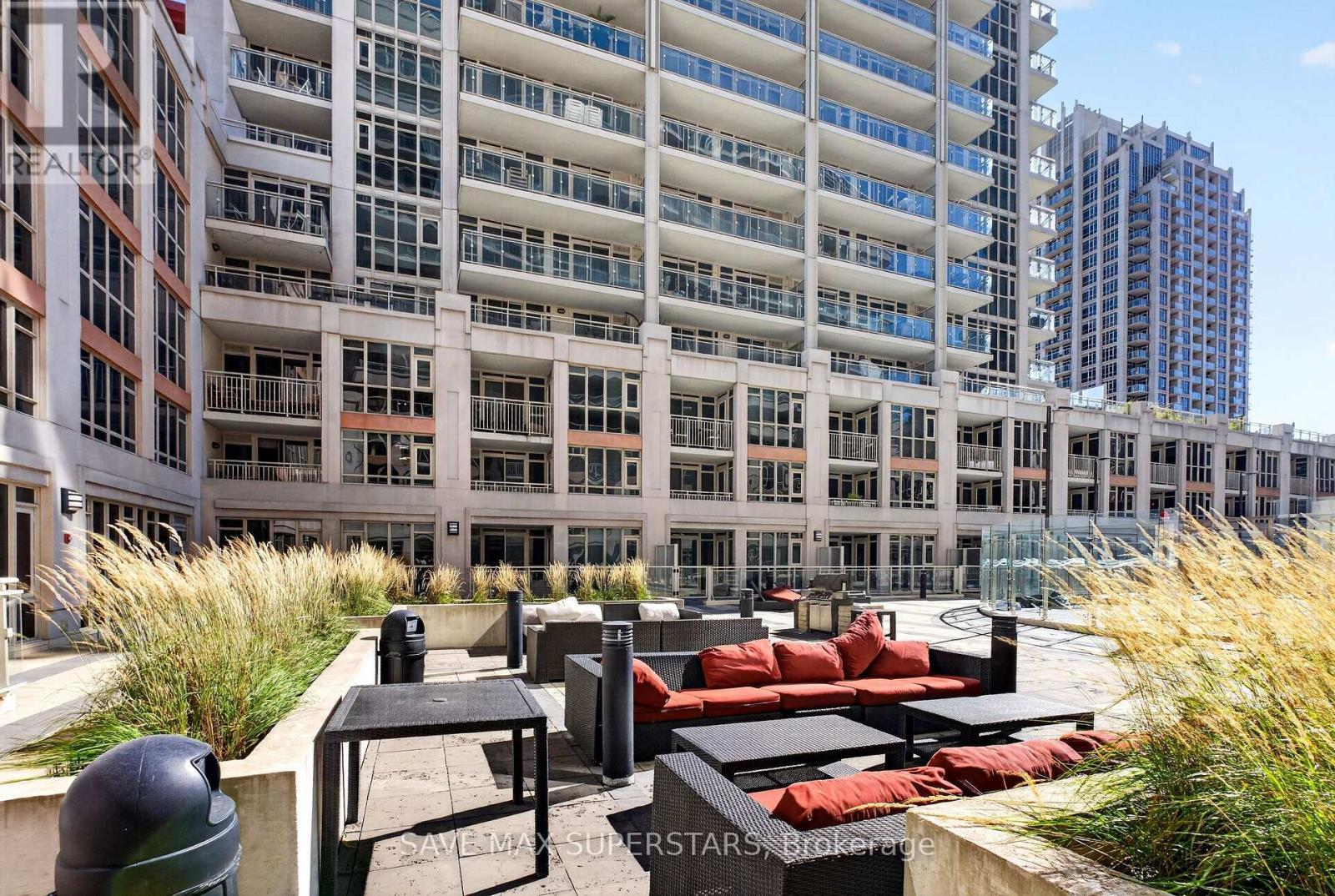 714 - 35 Bastion Street, Toronto, ON