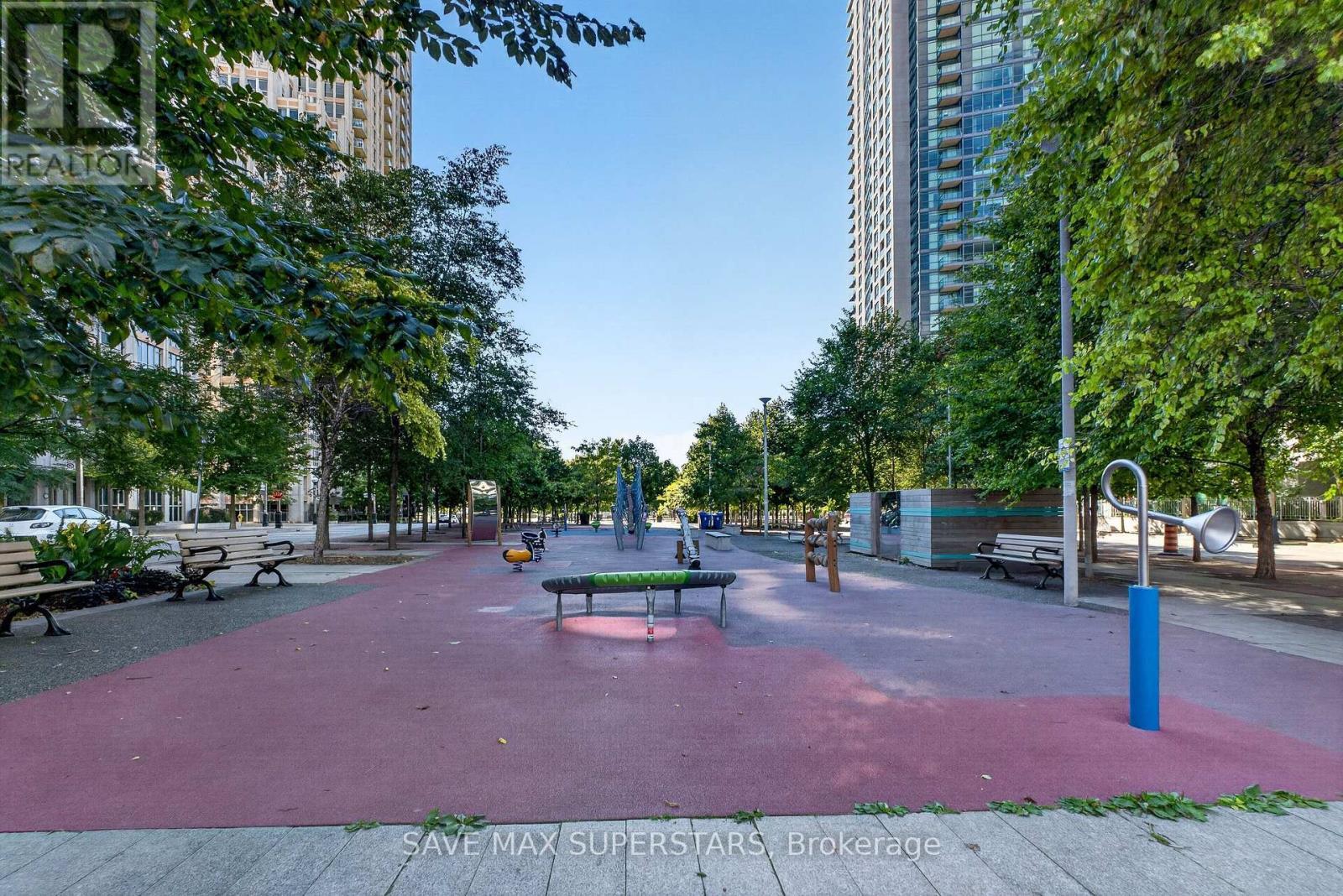 714 - 35 Bastion Street, Toronto, ON