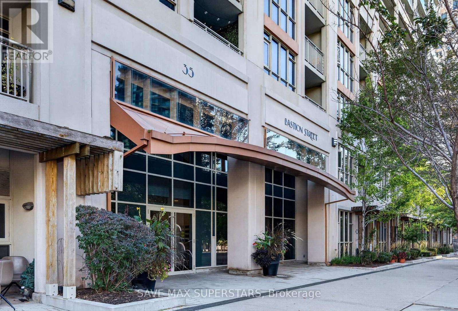 714 - 35 Bastion Street, Toronto, ON