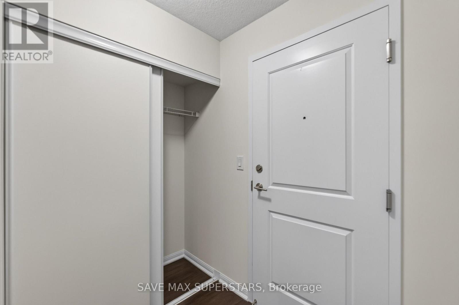 714 - 35 Bastion Street, Toronto, ON