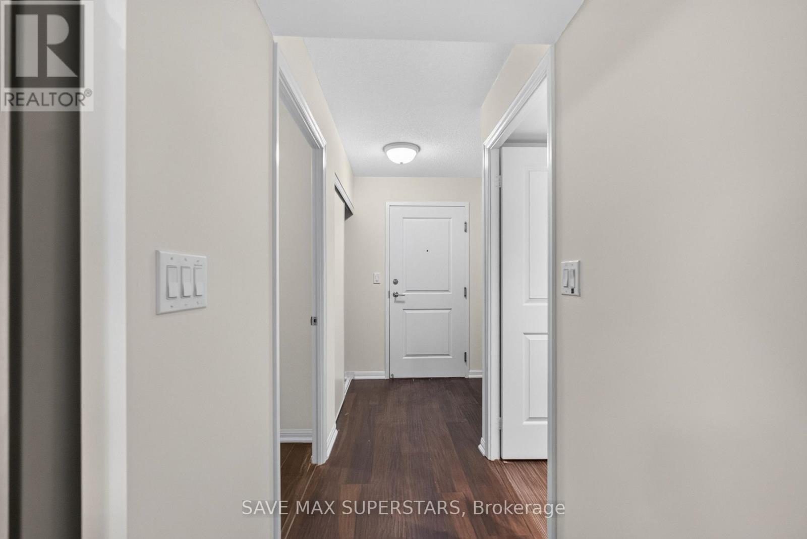 714 - 35 Bastion Street, Toronto, ON