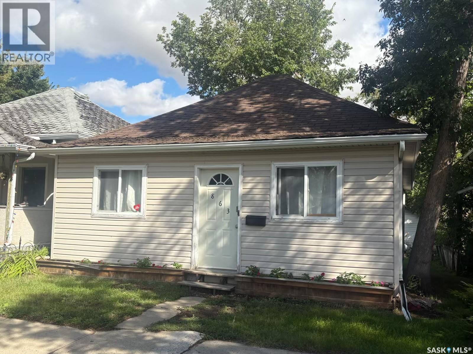 863 Elgin Avenue, Moose Jaw, SK