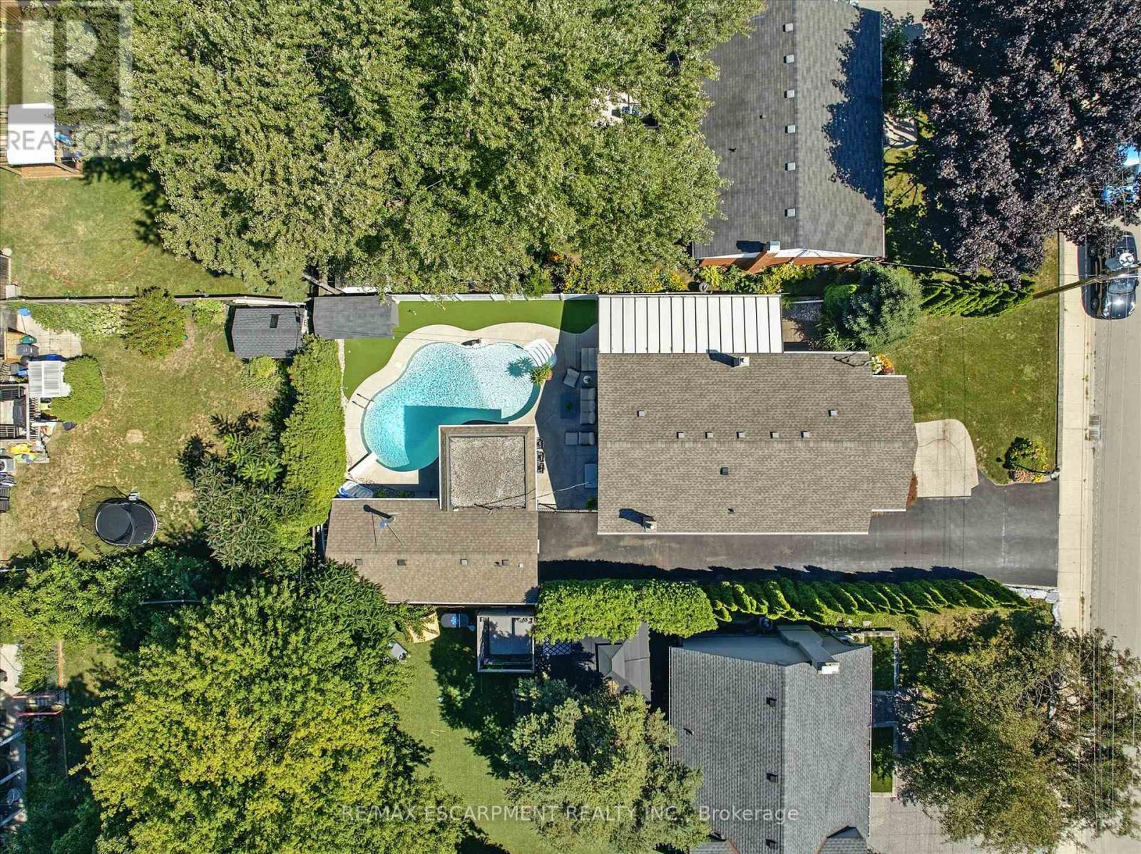 2209 Ghent Avenue, Burlington, ON