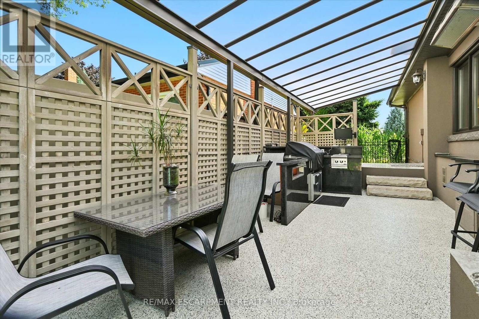 2209 Ghent Avenue, Burlington, ON