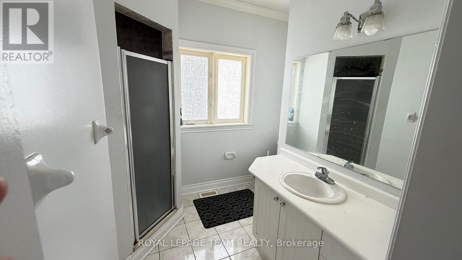 3 Samuel Mann Avenue, Ottawa, ON