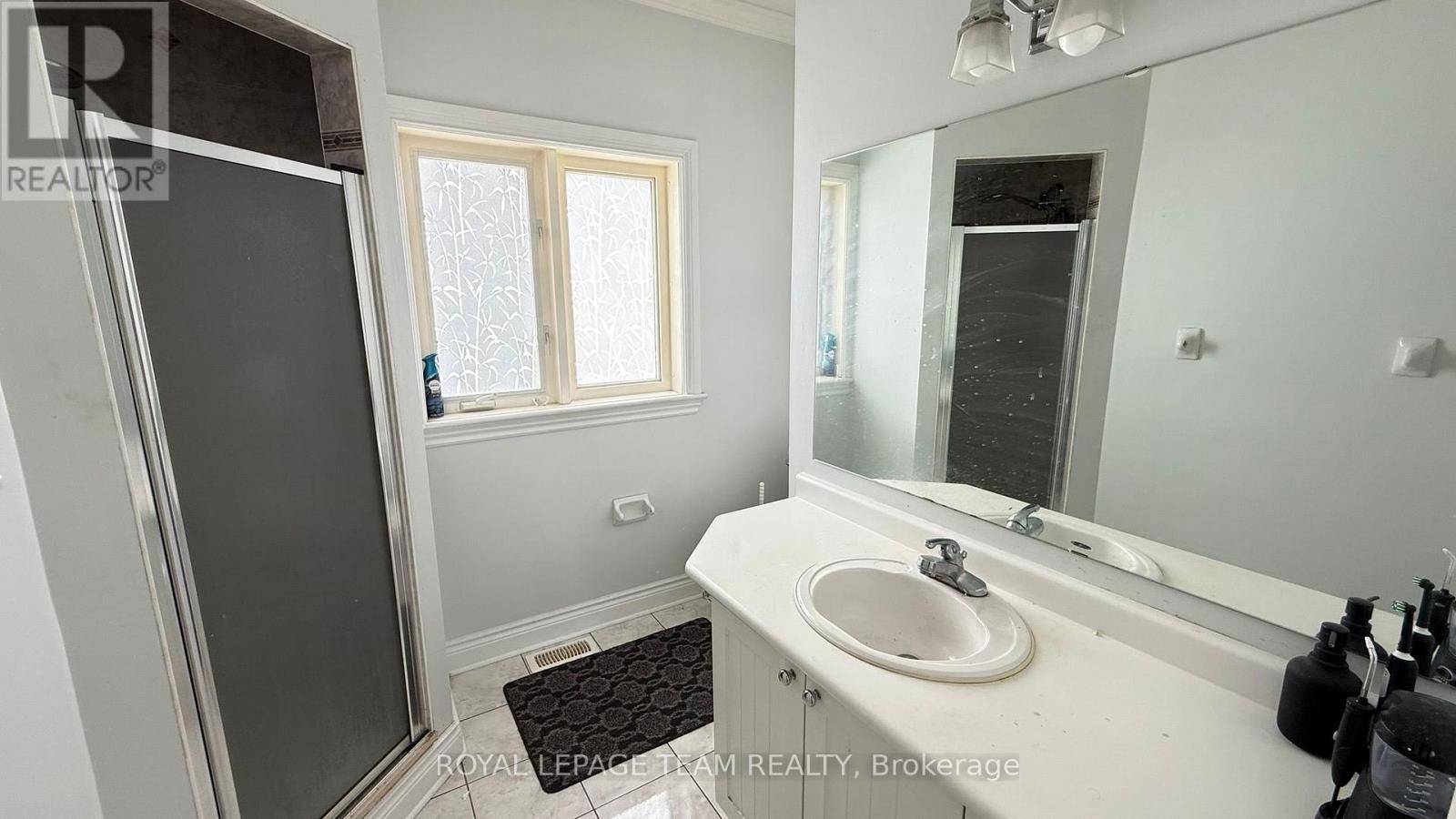 3 Samuel Mann Avenue, Ottawa, ON