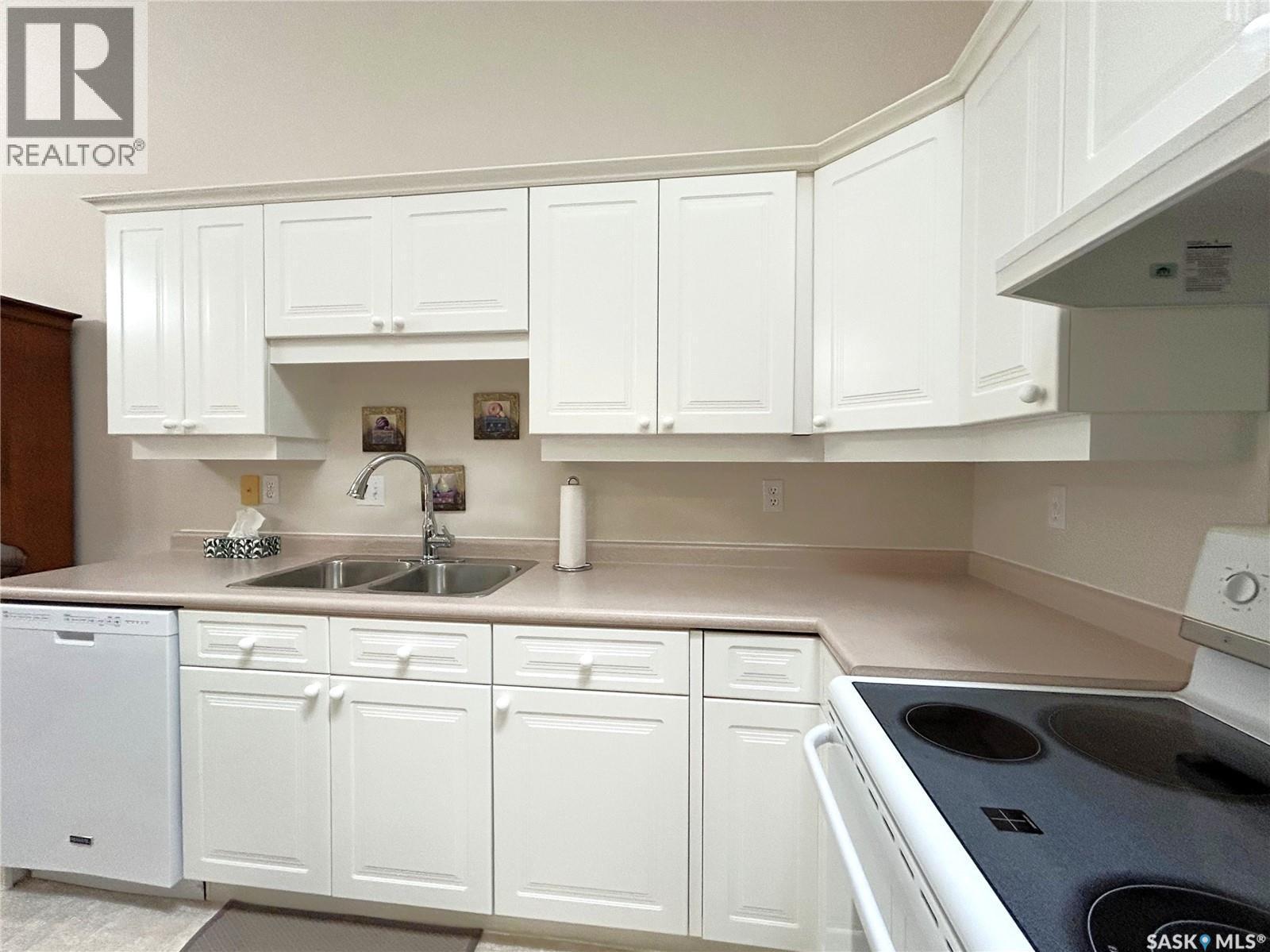 240 815 Heritage Green, Saskatoon, SK