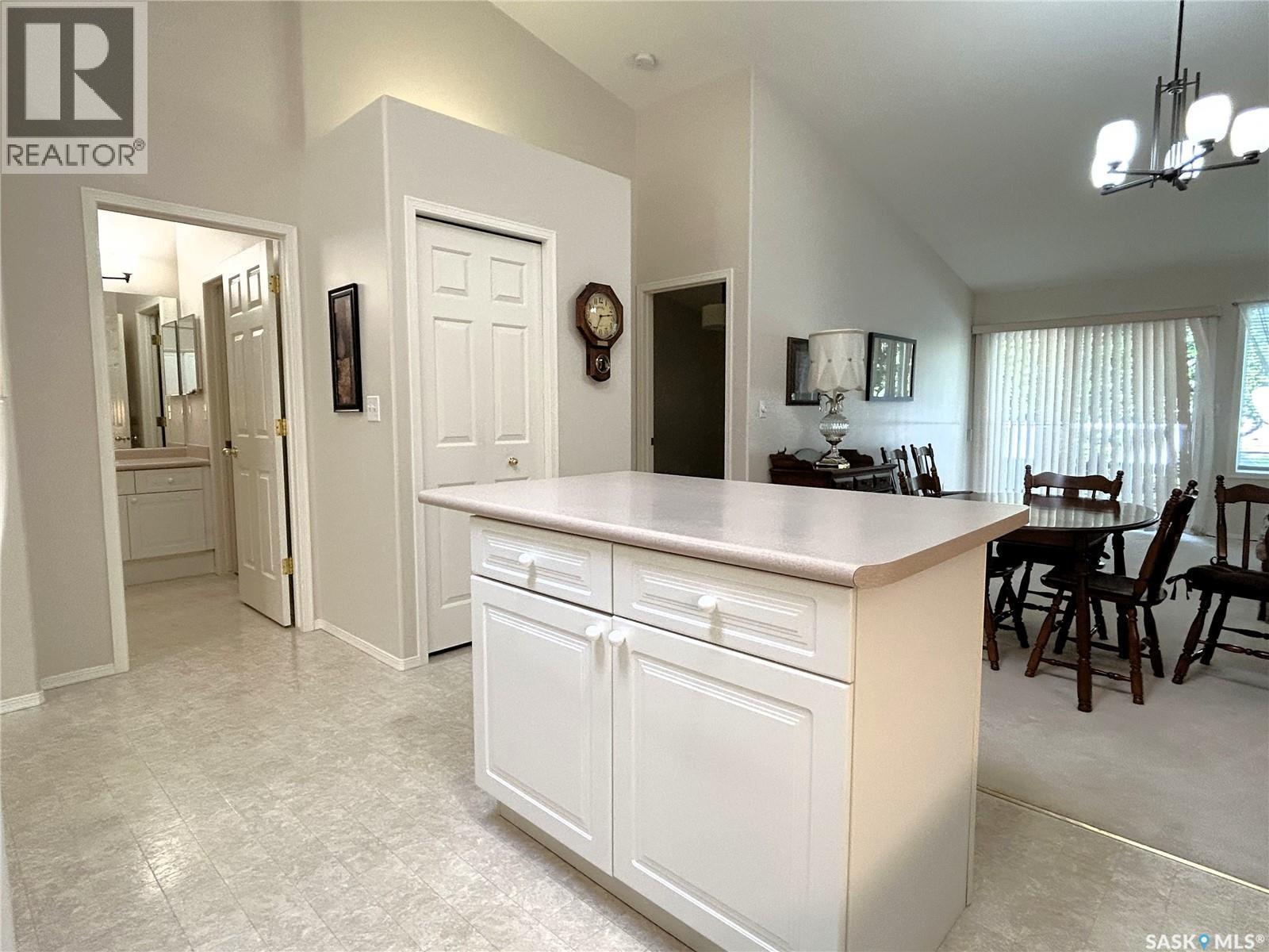 240 815 Heritage Green, Saskatoon, SK