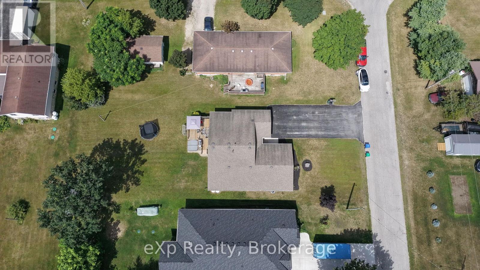 1103 Marietta Street, Howick, ON