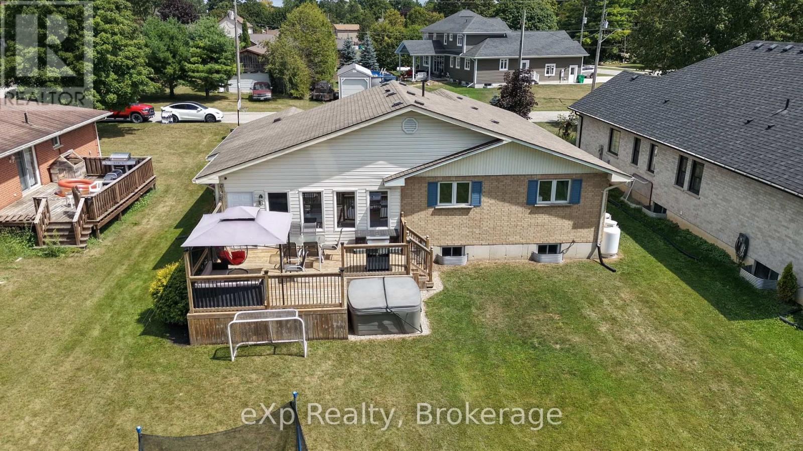 1103 Marietta Street, Howick, ON