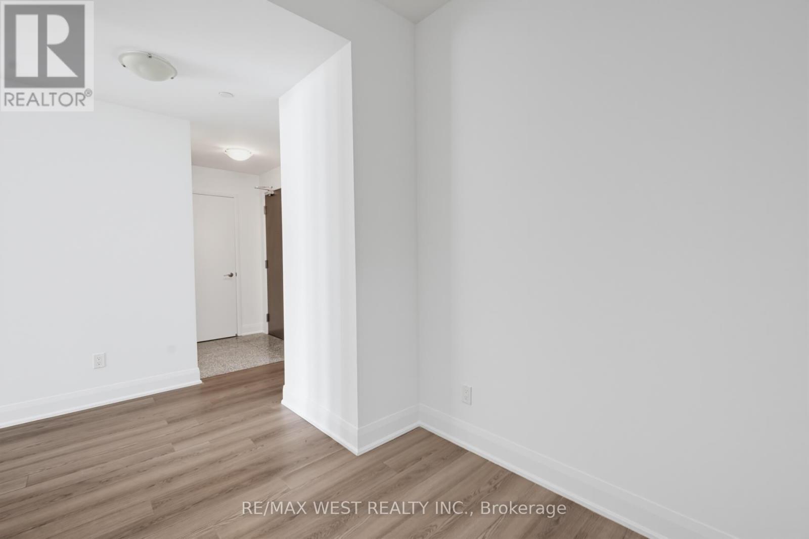 605 - 2900 Highway 7, Vaughan, ON