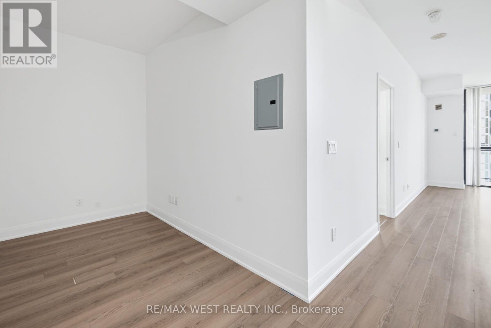 605 - 2900 Highway 7, Vaughan, ON