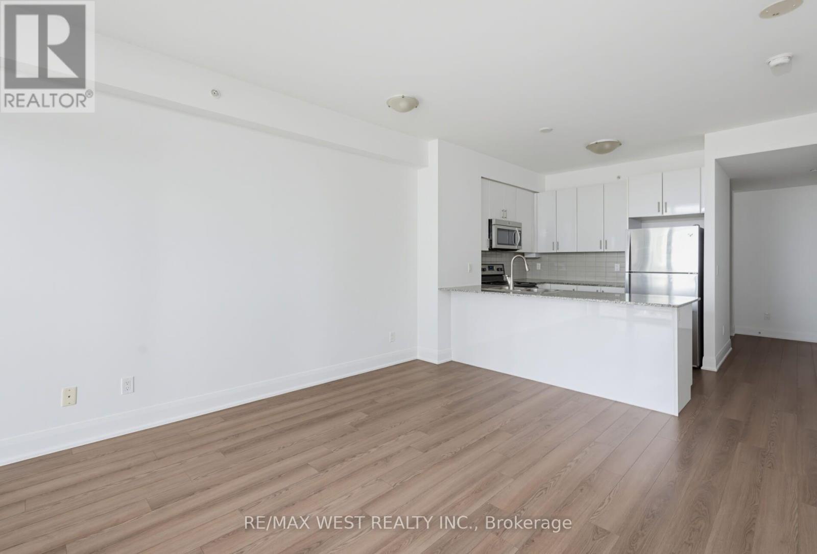 605 - 2900 Highway 7, Vaughan, ON