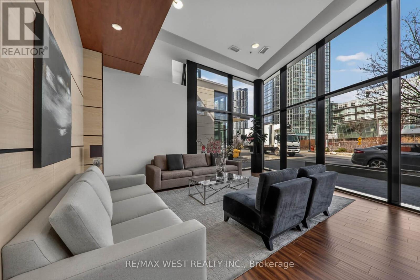 605 - 2900 Highway 7, Vaughan, ON