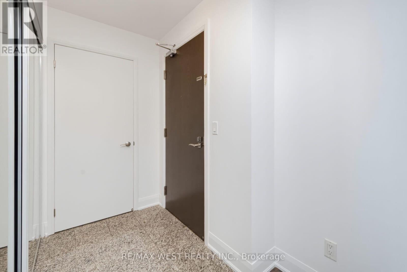 605 - 2900 Highway 7, Vaughan, ON