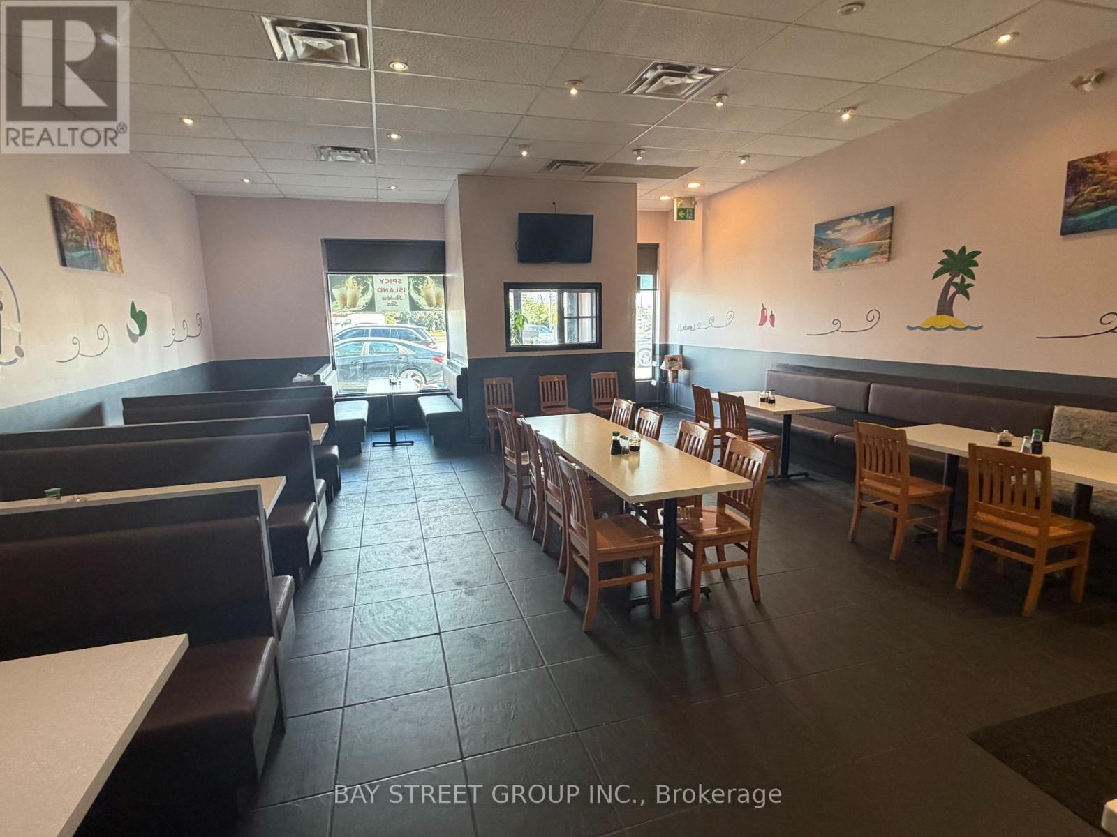 2 - 1065 Davis Drive, Newmarket, ON