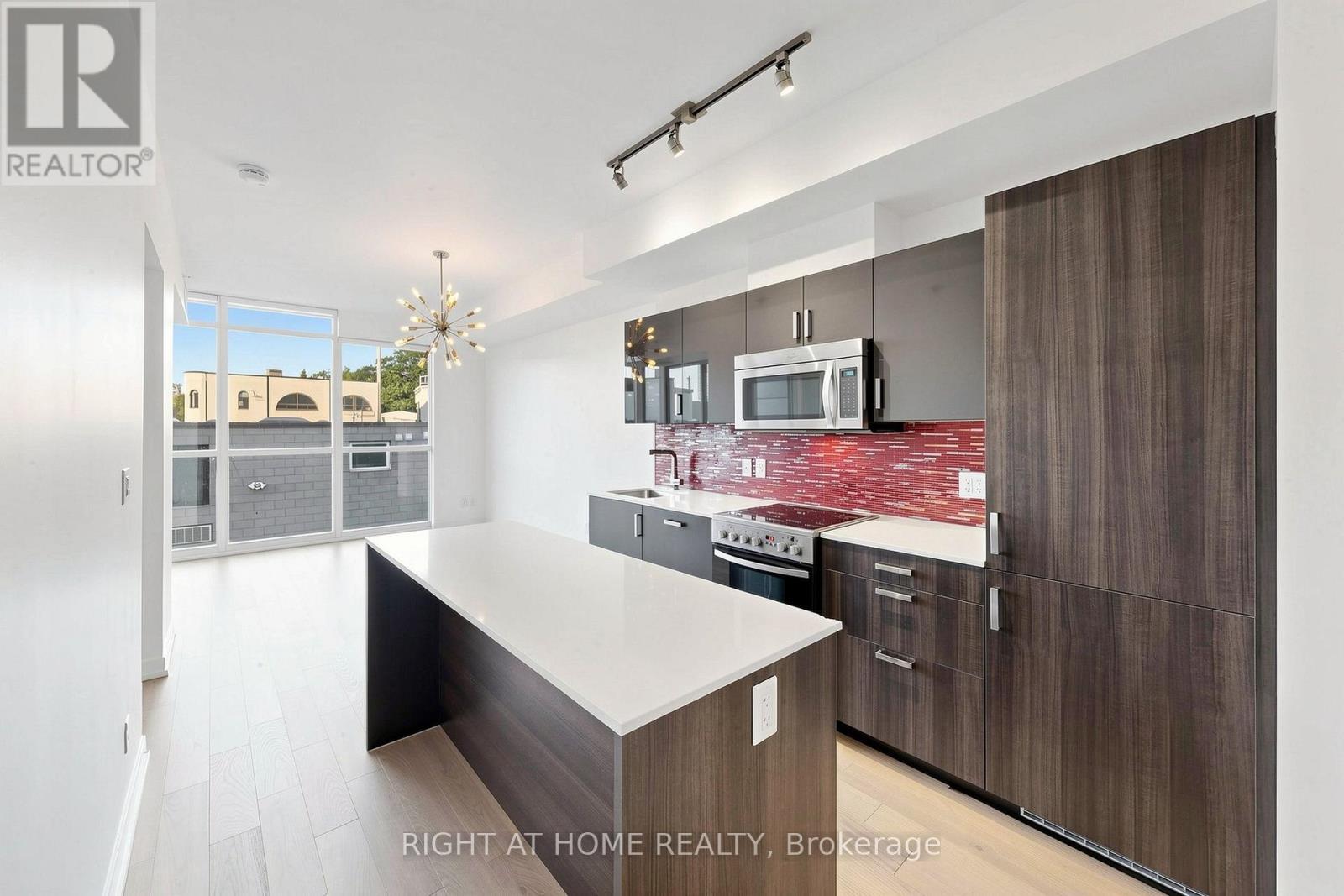 307 - 36 Howard Park Avenue, Toronto, ON